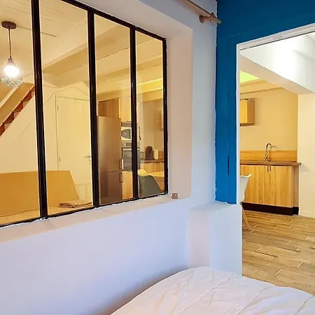 Jolie Maison Avec Cour Dans Le Centre Du Village * La Couarde-sur-Mer