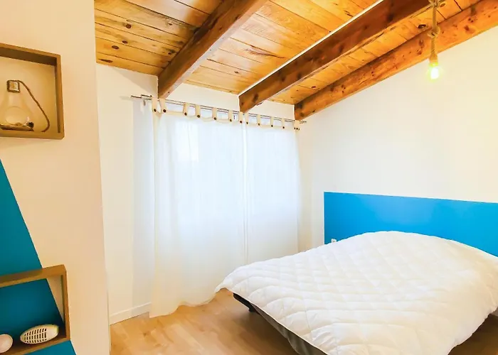 Villa Jolie Maison Avec Cour Dans Le Centre Du Village